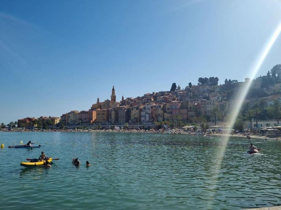 Le Garavan, Superbe Studio Vue Mer Et Vieux Menton Eksteriør billede